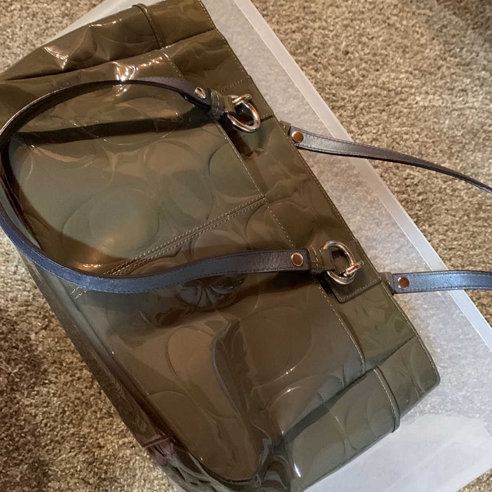 Coach purse - Picture 5 of 7